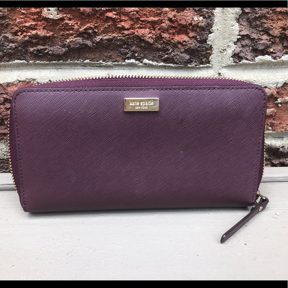 Kate Spade zip wallet